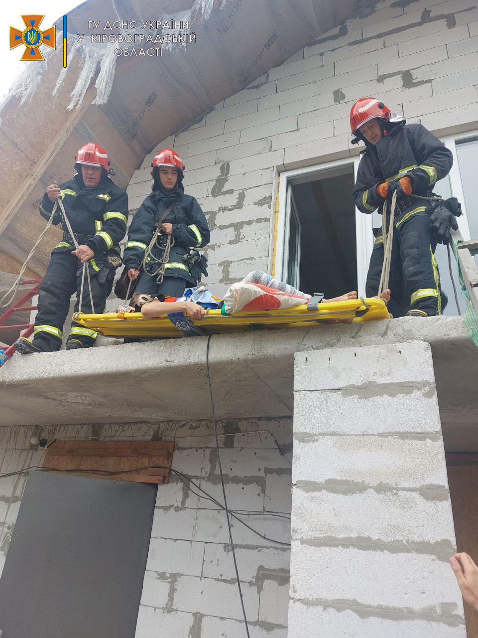 У Кропивницькому дитина травмувалася в недобудові. ФОТО