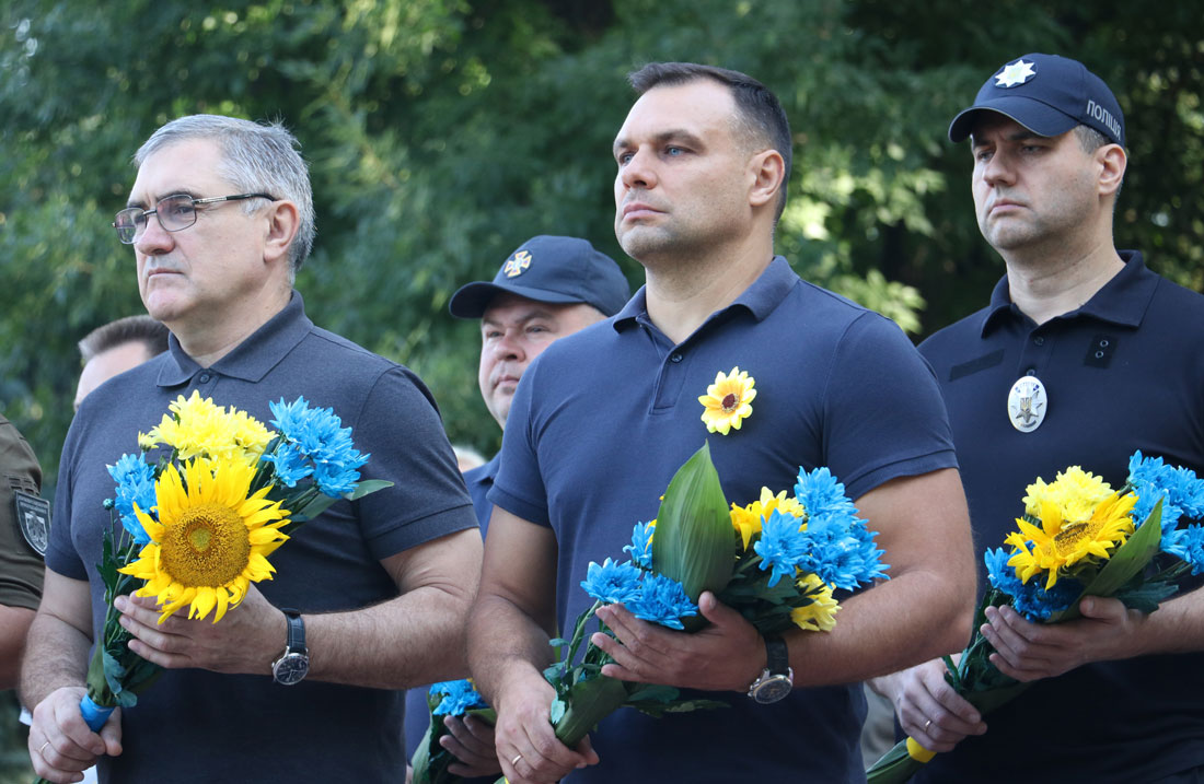 У Кропивницькому вшанували загиблих захисників України. ФОТО