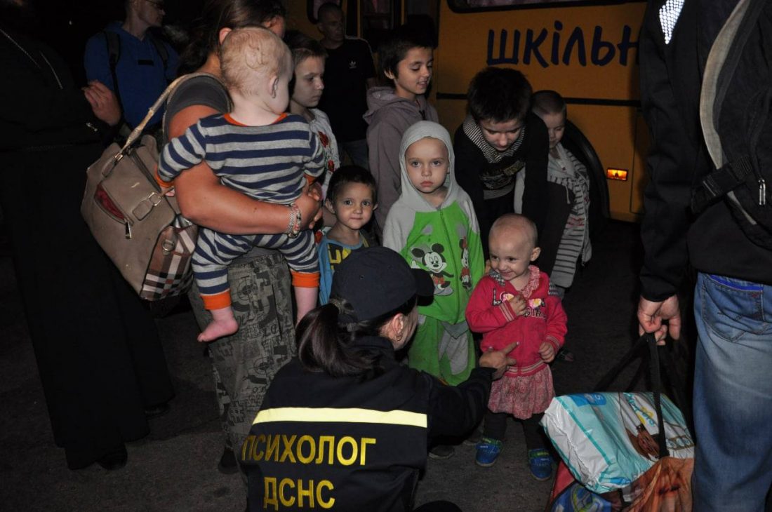 Кіровоградщина зустріла третій евакуаційний потяг із Донеччини. ФОТО