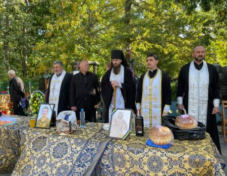 У Кропивницькому провели в останню путь трьох захисників. ФОТО