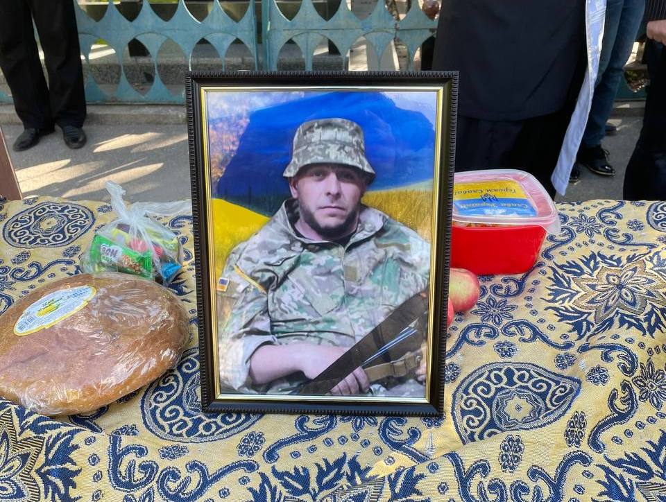 У Кропивницькому провели в останню путь трьох захисників. ФОТО