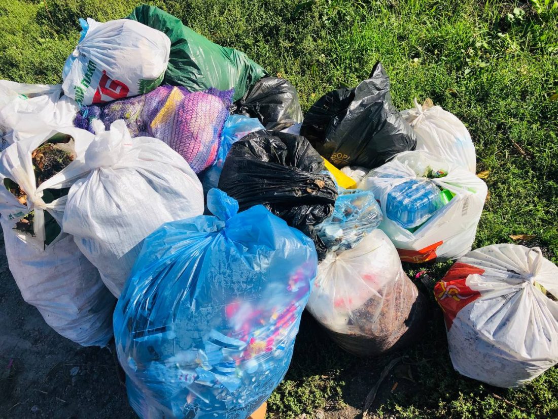 У Кропивницькому прибрали сміття в прибережній зоні Сугоклеї. ФОТО