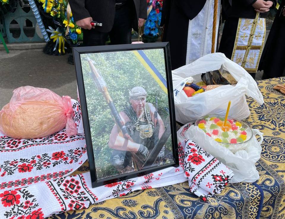 Кропивницький попрощався із трьома земляками