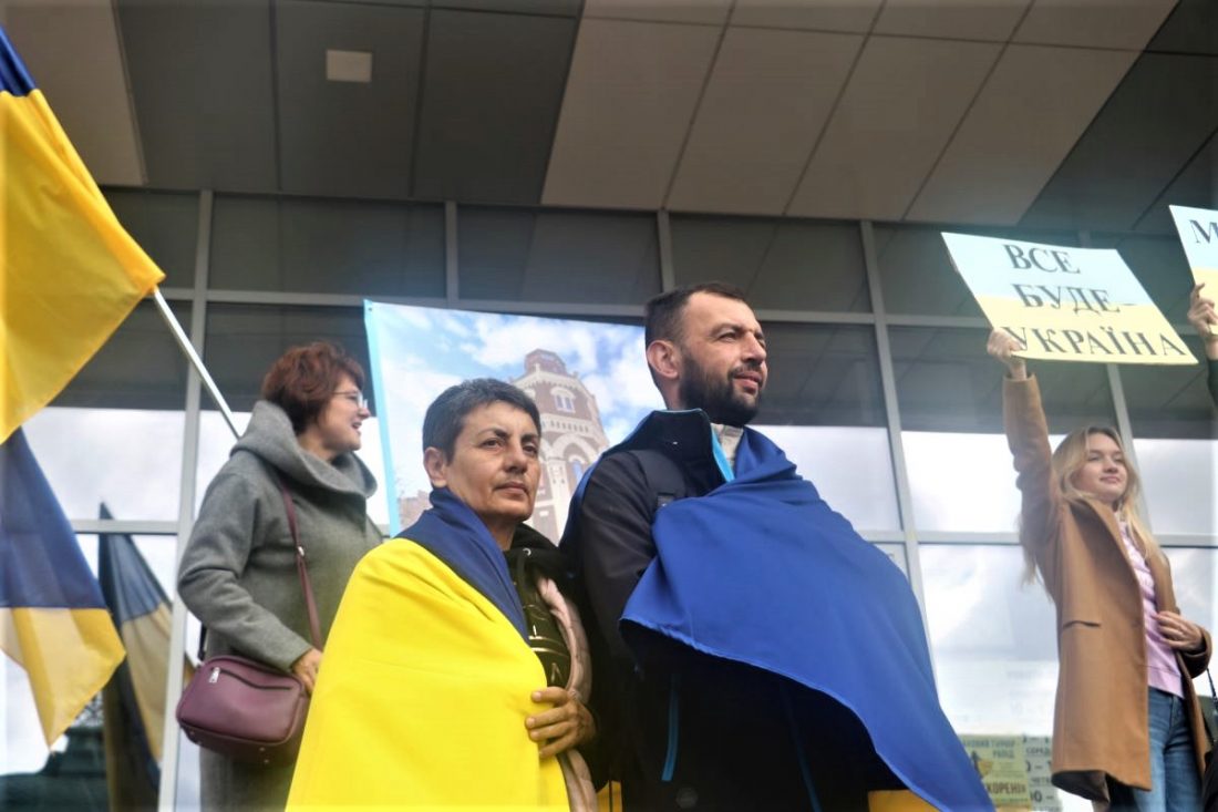 Маріупольці Кропивницького не вірять референдумам окупантів і обирають Україну. ФОТО