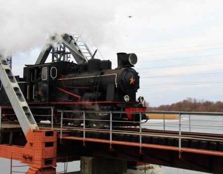 “Укрзалізниця” пропонує киянам ретро-тур Кіровоградщиною на гайворонському паротязі