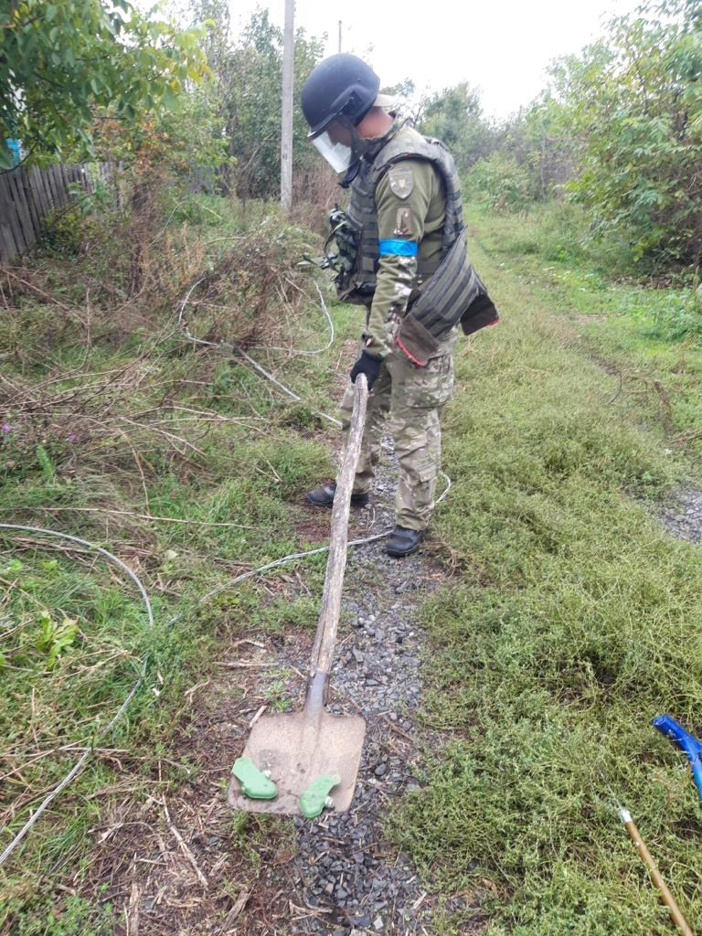 Міністр внутрішніх справ нагородив вибухотехніка з Кіровоградщини за розмінування Харківщини. ФОТО