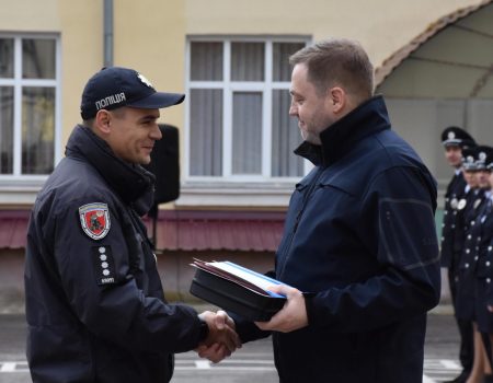 Міністр внутрішніх справ нагородив вибухотехніка з Кіровоградщини за розмінування Харківщини. ФОТО