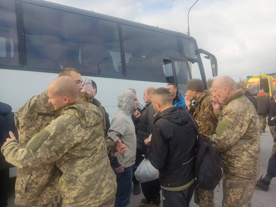 З російського полону звільнили ще 52 українці. ФОТО. ВІДЕО