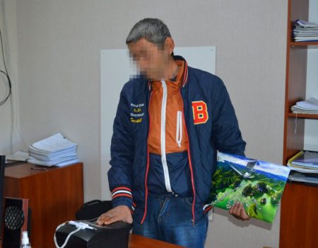 Міграційна служба видворила іноземця, який понад 20 років незаконно жив на Кіровоградщині. ФОТО