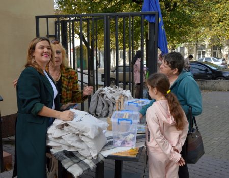 У суботу в Кропивницькому зібрали 161 тис. грн на дрон і допомогу вчителям-захисникам. ФОТО