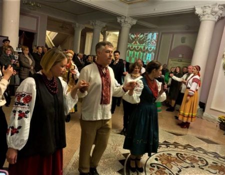 “Баба Єлька” започатковує в Кропивницькому школу традиційних танців