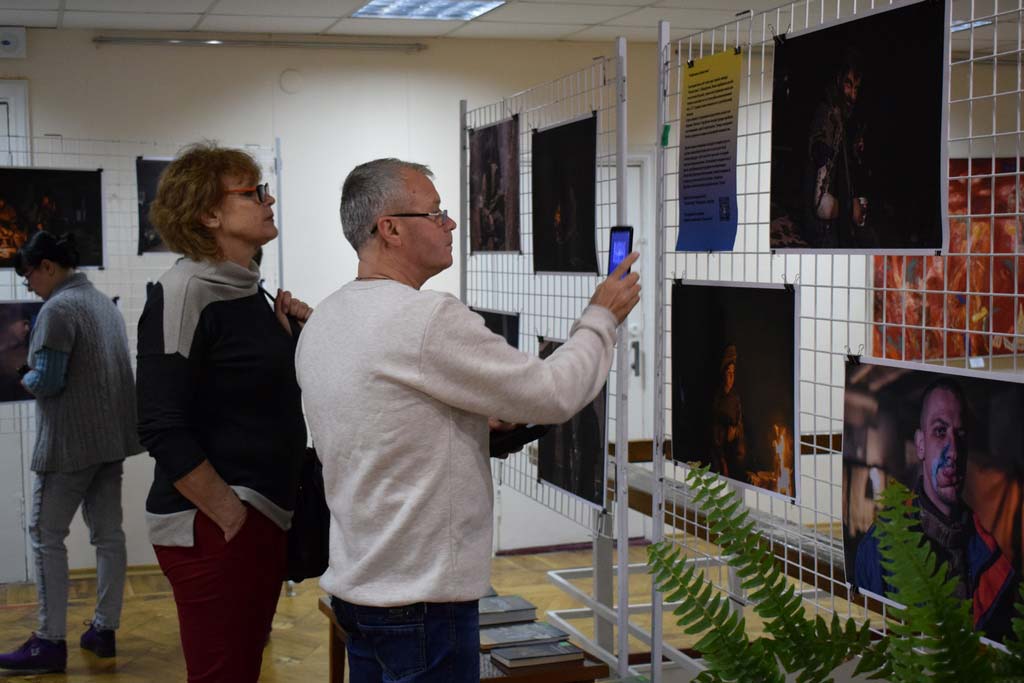 У Кропивницькому протягом місяця можна переглянути світлини Дмитра Козицького &#8220;Ті, що зі сталі&#8221;. ФОТО