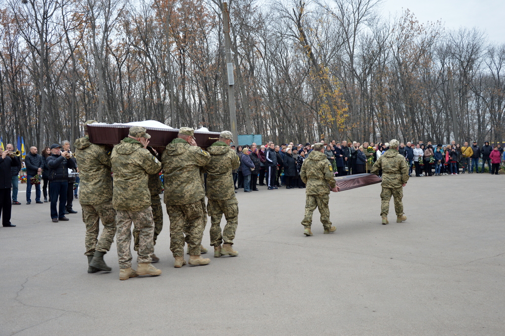 У Кропивницькому попрощалися із двома військовими. ФОТО