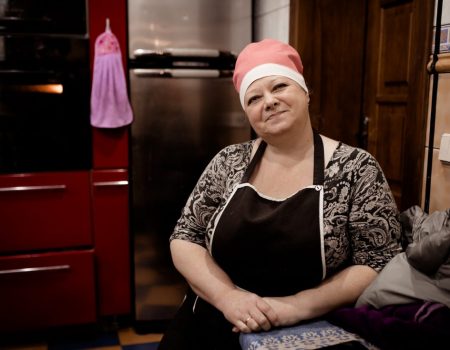 У Кропивницькому потребує допомоги кухарка, яка безкоштовно годувала переселенців