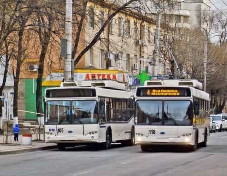 Сьогодні по вулиці Великій Перспективній тимчасово обмежили рух тролейбусів