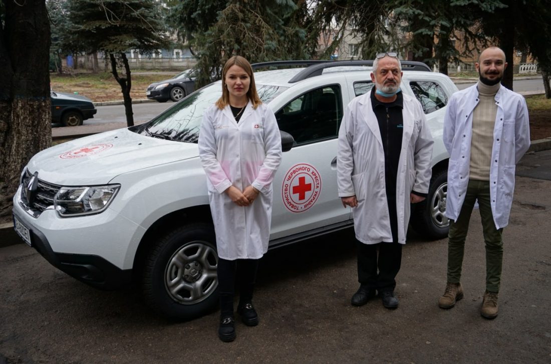 На Кіровоградщину передали ще один автомобіль для лікарів