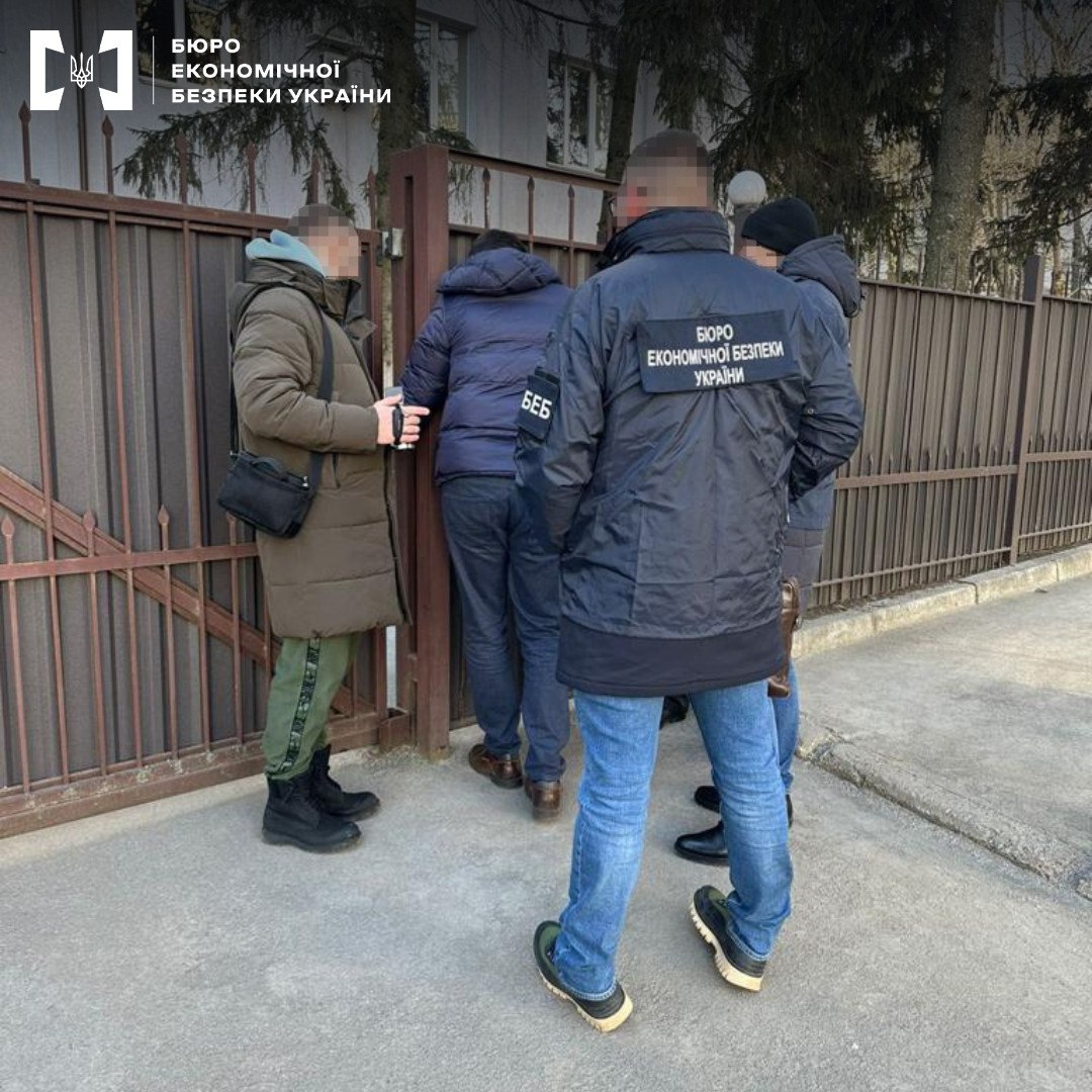 Бюро економічної безпеки провело обшуки на підприємствах Табалова, зокрема на Кіровоградщині. ФОТО