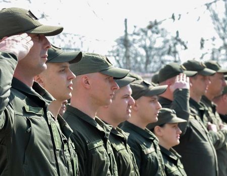 Обласною відзнакою «За мужність і відвагу» нагородили нацгвардійців у Кропивницькому