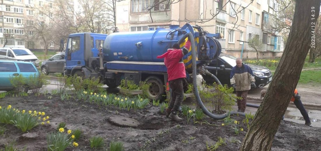 В Олександрії &#8220;Дніпро-Кіровоград&#8221; розпочало велику чистку каналізаційних колекторів. ФОТО