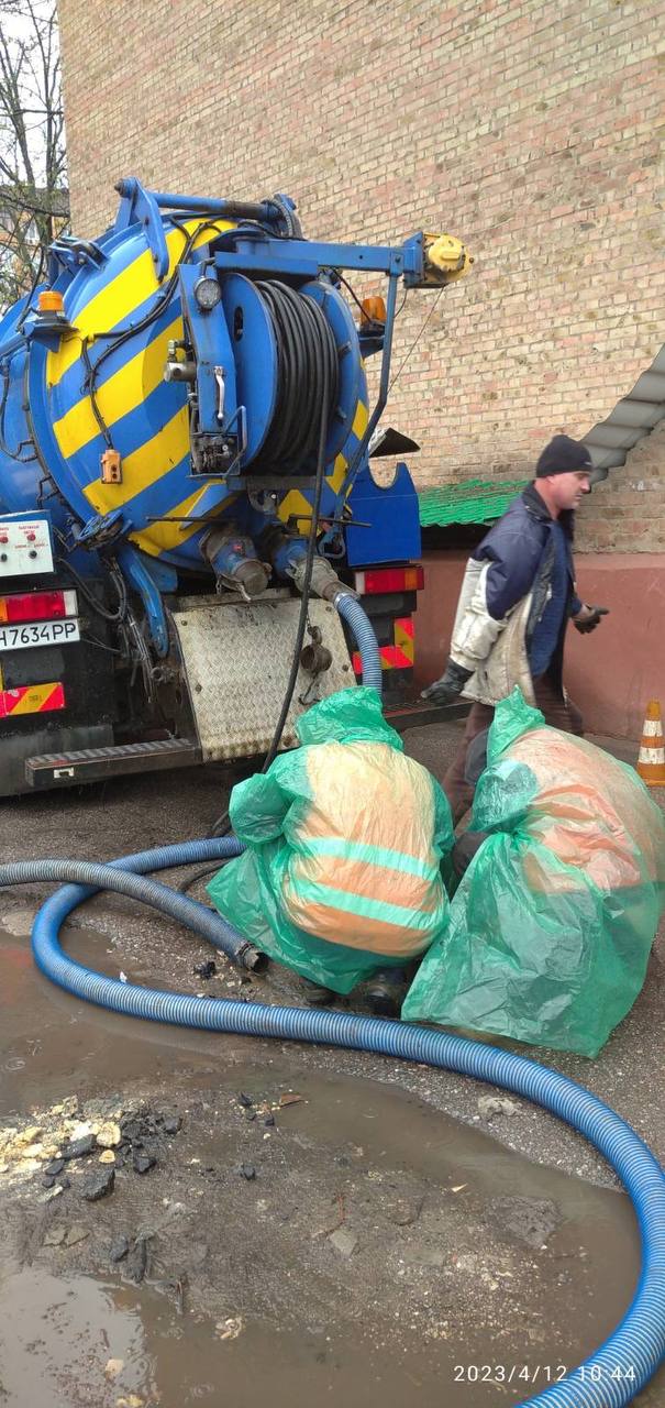 В Олександрії &#8220;Дніпро-Кіровоград&#8221; розпочало велику чистку каналізаційних колекторів. ФОТО
