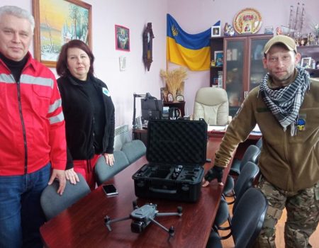 Колектив Центру екстреної медичної допомоги Кіровоградщини придбав для військових квадрокоптер