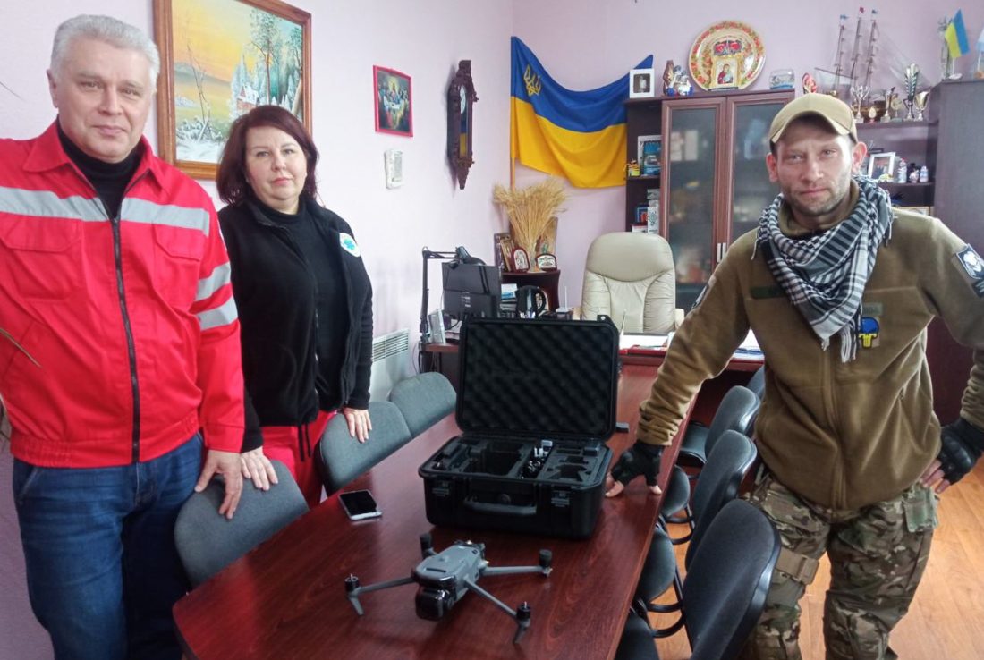 Колектив Центру екстреної медичної допомоги Кіровоградщини придбав для військових квадрокоптер