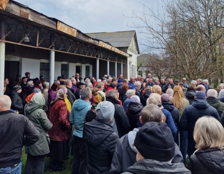 У Новомиродській громаді Кіровоградщини віряни голосували за перехід до ПЦУ. ФОТО