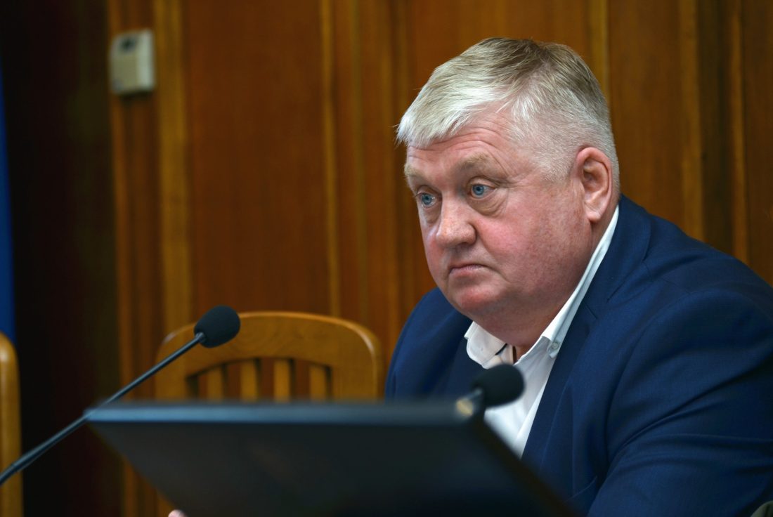 Депутати визначили умови оплати праці нового голови Кіровоградської обласної ради. ВІДЕО