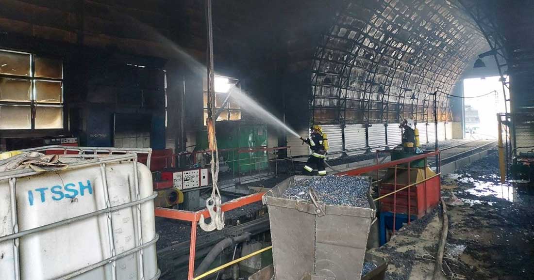 На Кіровоградщині сталася пожежа в локомотивному депо. ФОТО