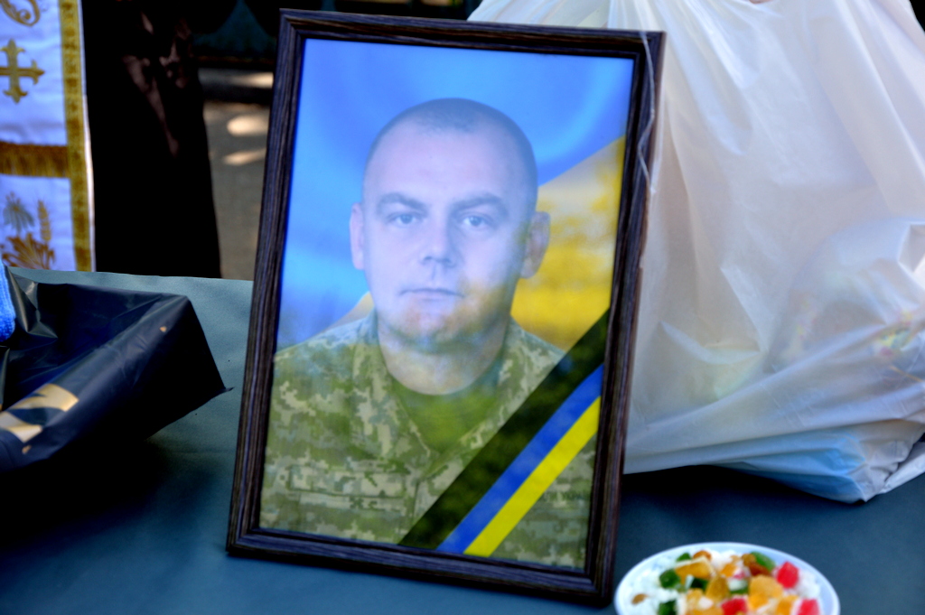 У Кропивницькому чотирьох воїнів провели до небесного війська. ФОТО