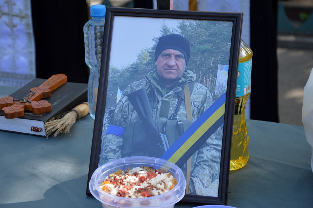 У Кропивницькому чотирьох воїнів провели до небесного війська. ФОТО