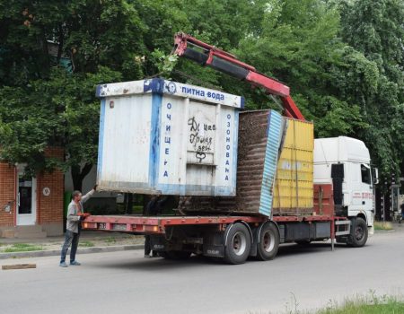 У Кропивницькому демонтували два незаконно встановлені кіоски, ще один павільйон — на черзі. ФОТО