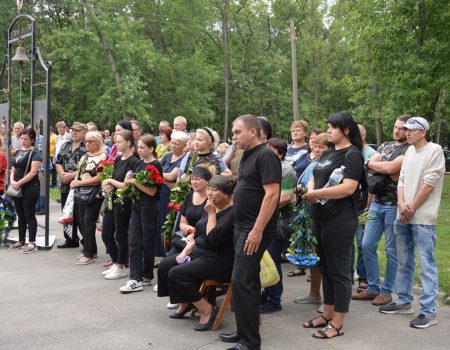 У Кропивницькому попрощалися з трьома загиблими захисниками. ФОТО