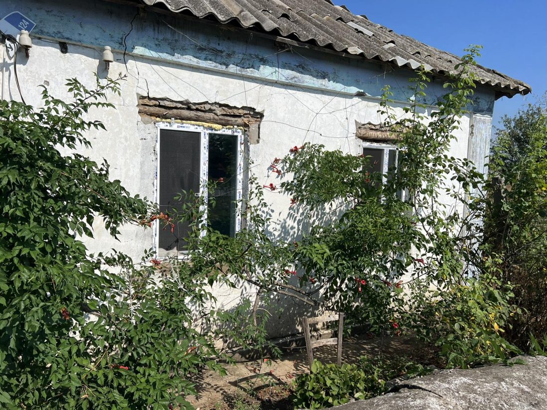 Дві громади на Кіровоградщині відновили три будинки у селі на Херсонщині. ФОТО
