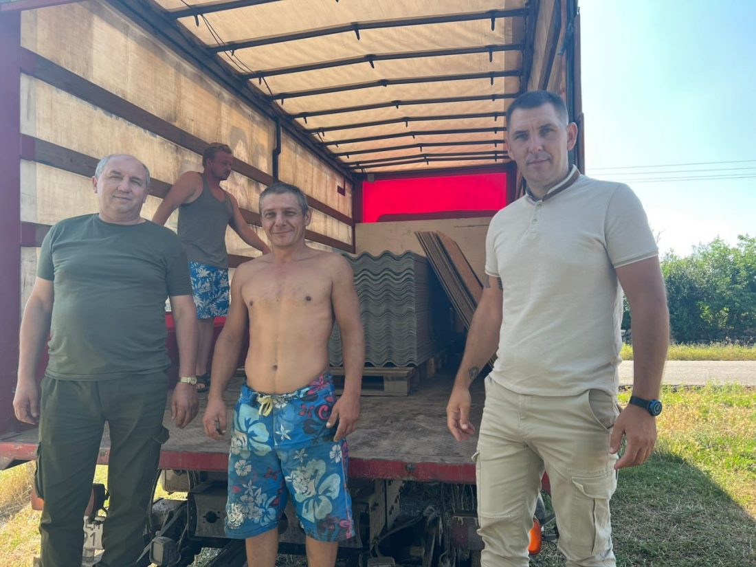 Дві громади на Кіровоградщині відновили три будинки у селі на Херсонщині. ФОТО