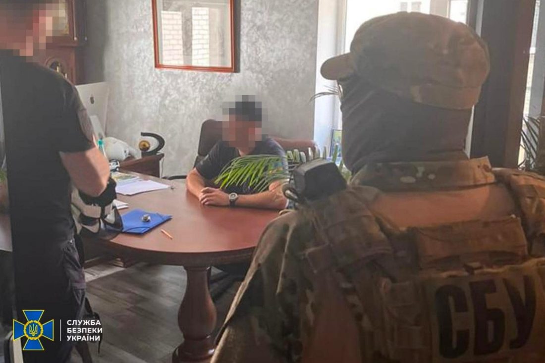 СБУ повідомила, що затримала депутата Кропивницької міської ради, який займався рекетом. ФОТО