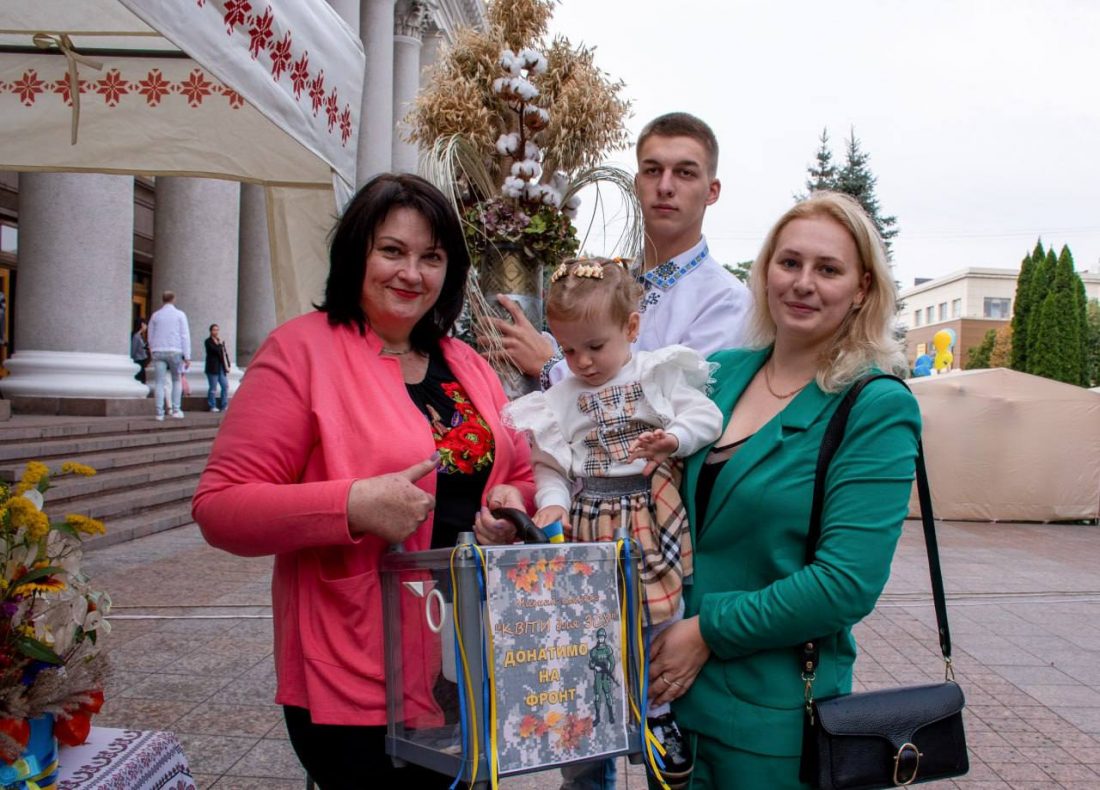 У Кропивницькому проходять ярмарок та челендж &#8220;Квіти для ЗСУ&#8221;. ФОТО