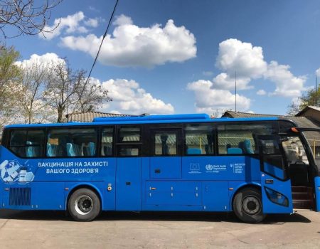 На Кіровоградщині завдяки автобусу для вакцинації щепили майже 200 людей в Олександрійській громаді