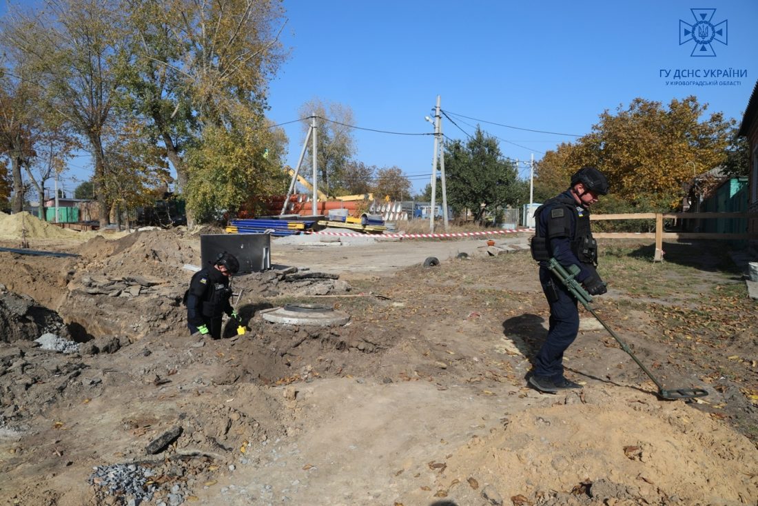 У Кропивницькому поруч із житловими будинками знайшли 10 мінометних мін. ФОТО