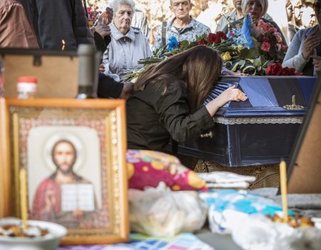 У Кропивницькому провели у вічність п’ятьох загиблих захисників України. ФОТО