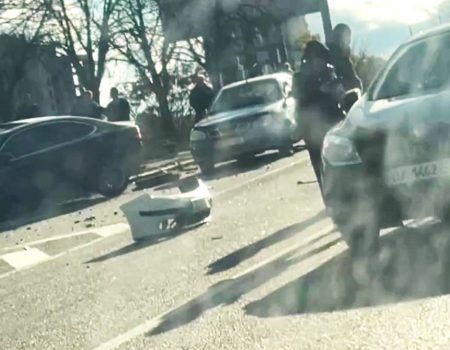 Вчора у Кропивницькому п’яний водій спричинив ДТП з п’ятьма автомобілями по вулиці Вокзальній. ФОТО