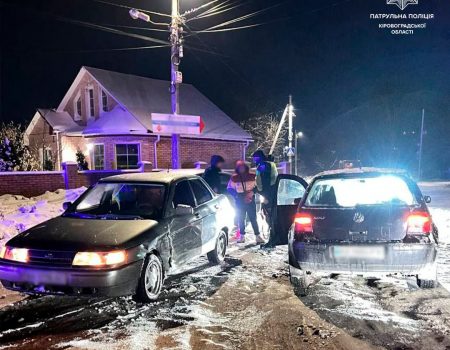 У Кропивницькому сталася ДТП за участю двох автомобілів. ФОТО