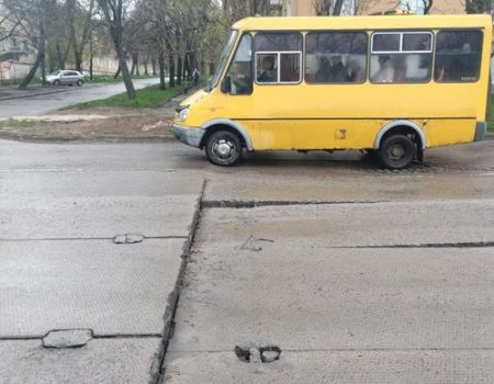 Експосадовець Кіровоградської ОДА відповідатиме в суді за неякісний ремонт дороги в Світловодську