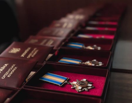 Родини загиблих військових із Кропивницького районну отримали ордени. ФОТО