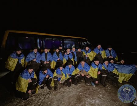 З російського полону повернули ще 100 військових. ФОТО