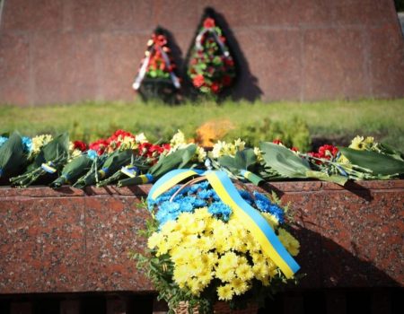 День пам’яті та перемоги над нацизмом у Другій світовій війні відзначили на Кіровоградщині. ФОТО