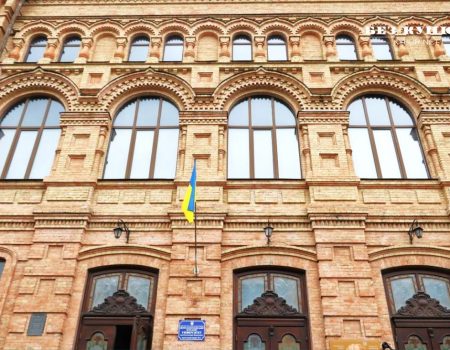 Від гімназії до класичного вишу: головному корпусу університету імені Винниченка – 120 років. ФОТО