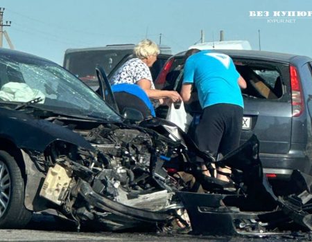 Водій легковика травмувався внаслідок ДТП на Кіровоградщині. ФОТО