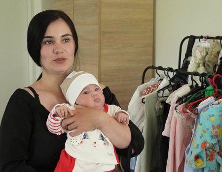 У Бобринці на Кіровоградщині облаштували житло для переселенців. Через що пройшли його мешканці?