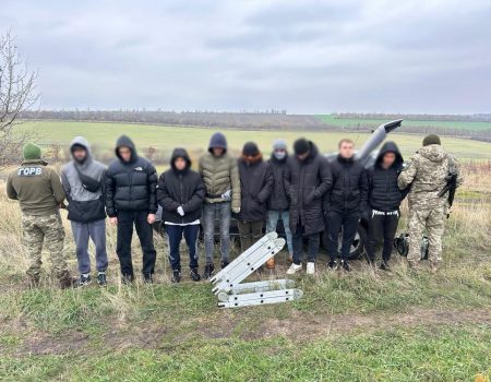 Жителі Кіровоградщини намагалися незаконно потрапити до Молдови за 10 тис. доларів